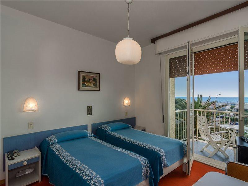 Hotel Brasilia Marina di Pietrasanta Dış mekan fotoğraf