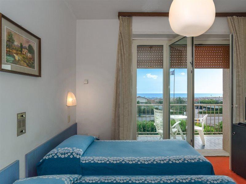 Hotel Brasilia Marina di Pietrasanta Dış mekan fotoğraf
