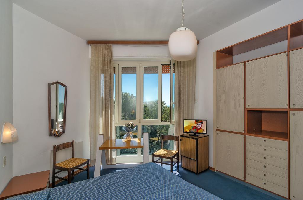 Hotel Brasilia Marina di Pietrasanta Dış mekan fotoğraf