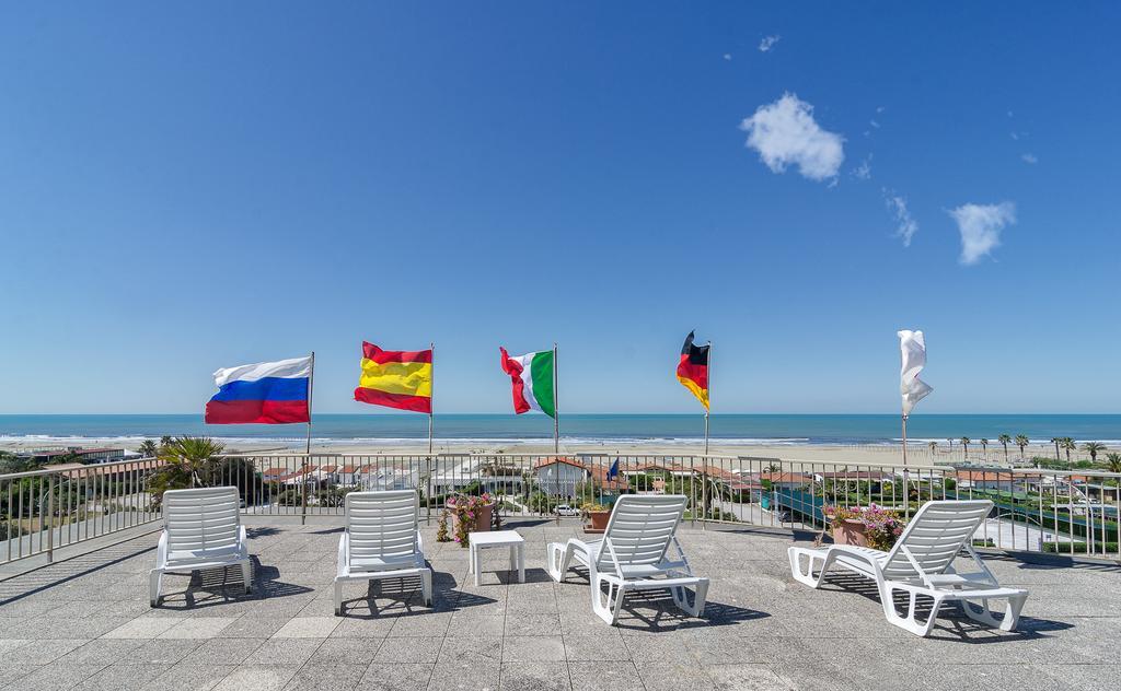 Hotel Brasilia Marina di Pietrasanta Dış mekan fotoğraf