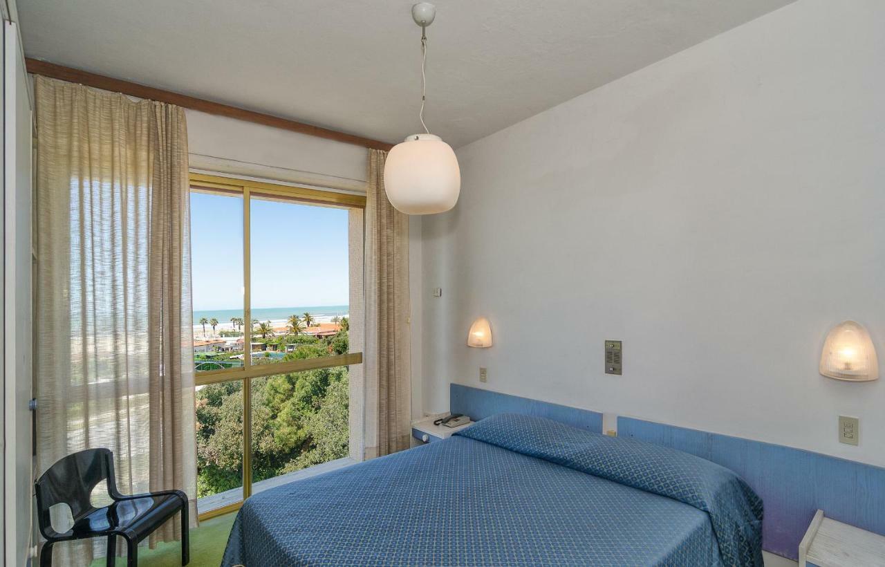 Hotel Brasilia Marina di Pietrasanta Dış mekan fotoğraf