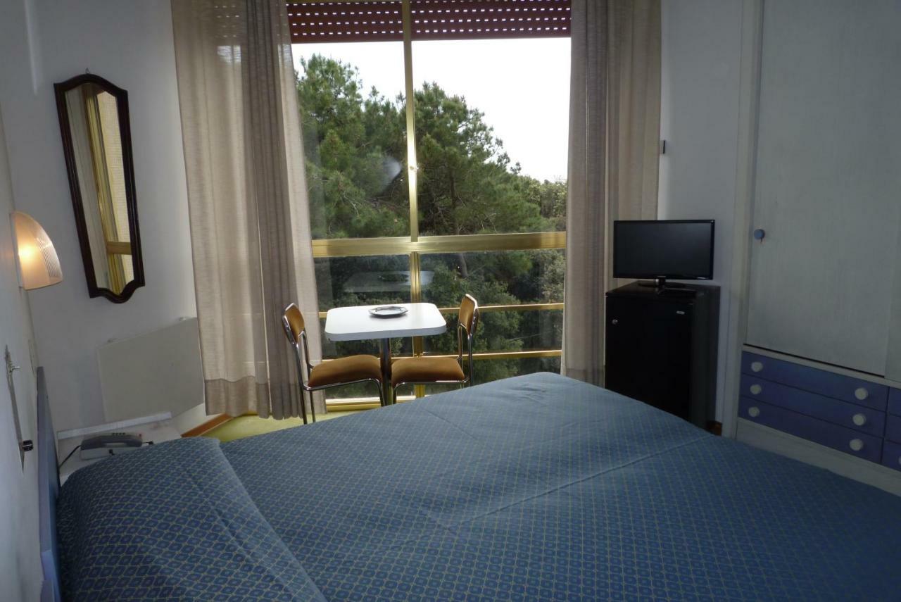 Hotel Brasilia Marina di Pietrasanta Dış mekan fotoğraf